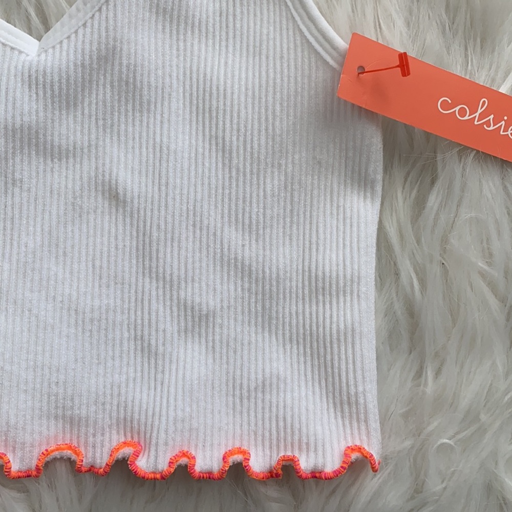Colsie | Seamless Ribbed Cropped Tank Top - Picture 4 of 10